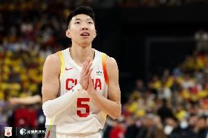 媒体人:廖三宁的持球攻给大家留下很深刻印象 热身赛要多上强度