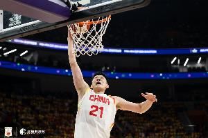 攻防靠谱!胡金秋7中4贡献12分3板1断1帽 罚球5中4