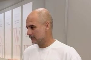 蓄须明志?新赛季英超临近,曼城主帅瓜迪奥拉留起了胡子