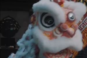 练得不错!莫兰特中国行期间学习舞狮 一招一式有模有样😝